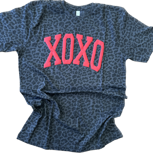 XOXO leopard t-shirt